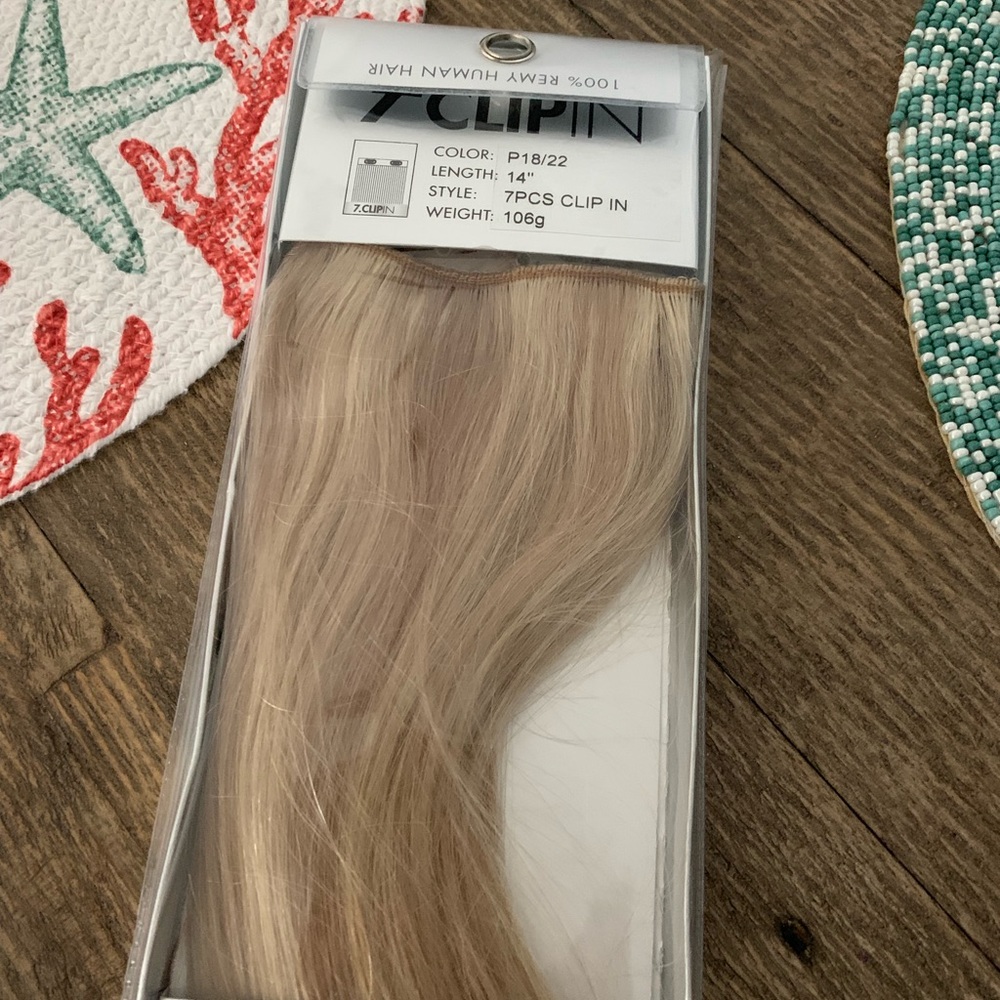 NWT Remy Clip in Hair Extensions - Picture 2 of 3